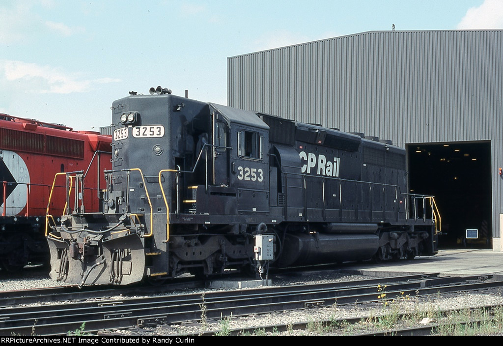 CP 3253 near Calgary